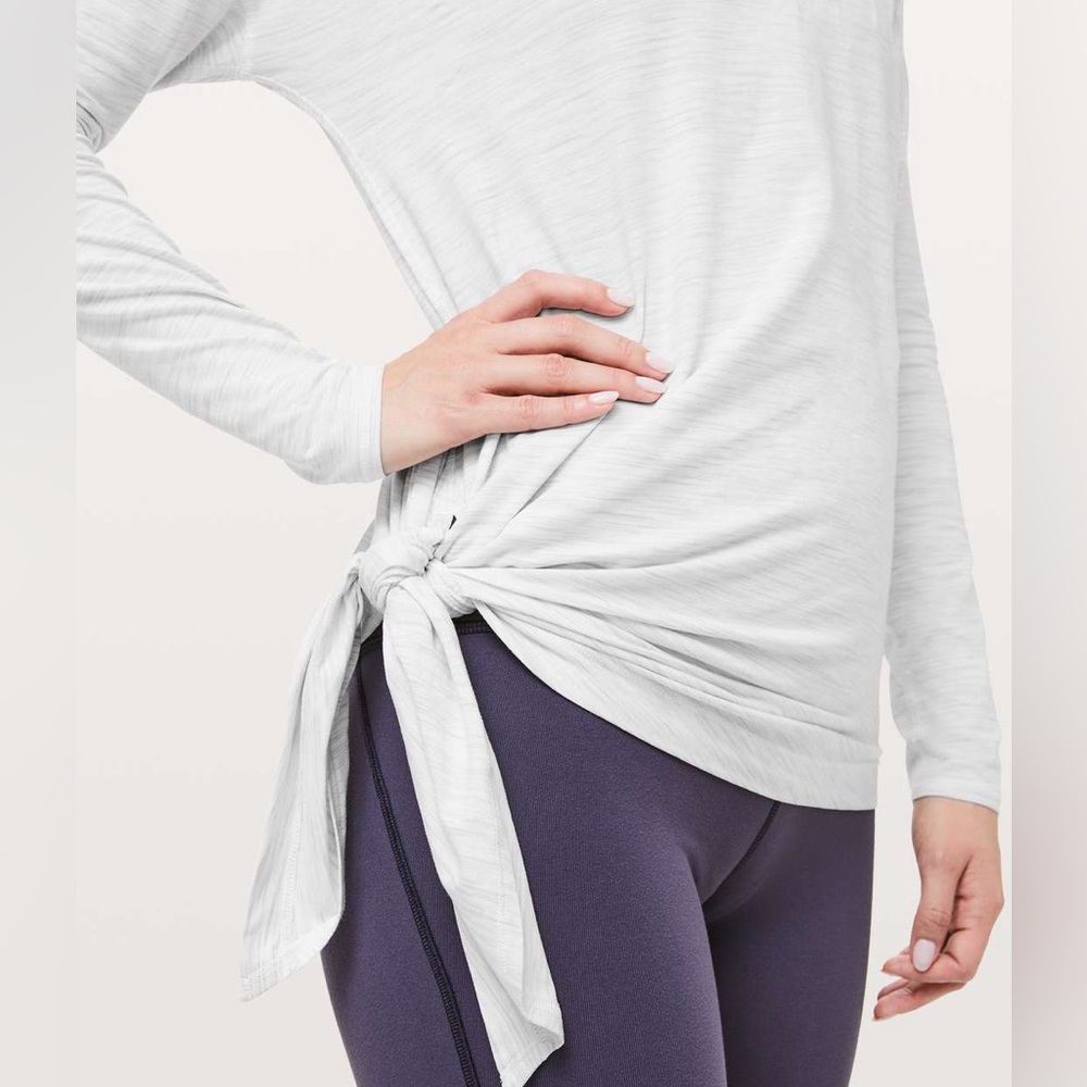 Lululemon Long Sleeve Women’s Top In Gray Size 2 New Yoga Athletic Casual - Picture 3 of 10